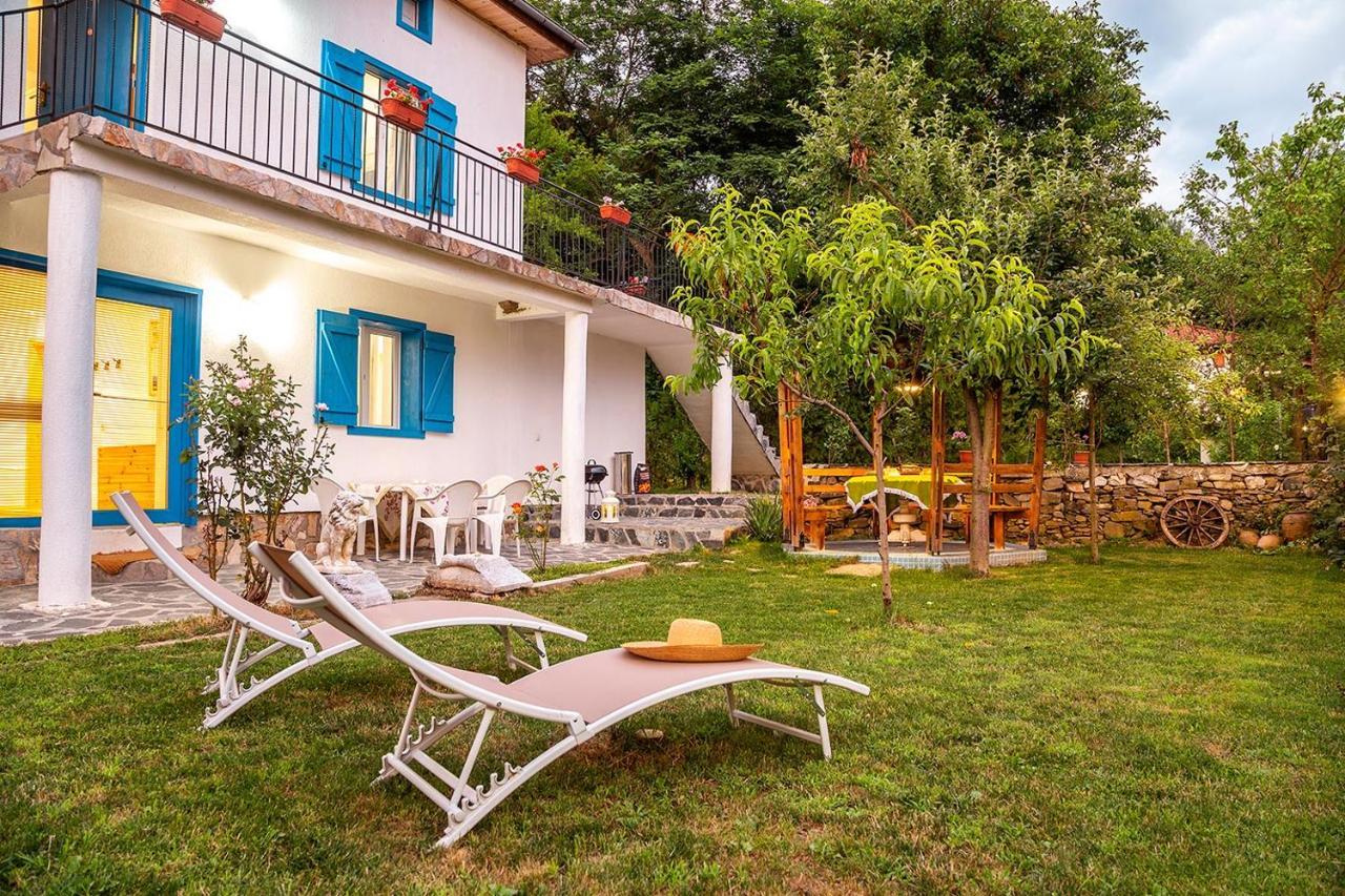 Garmen Hills Guest Houses Exteriér fotografie